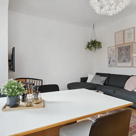 2br Naer Centrum & Togstation