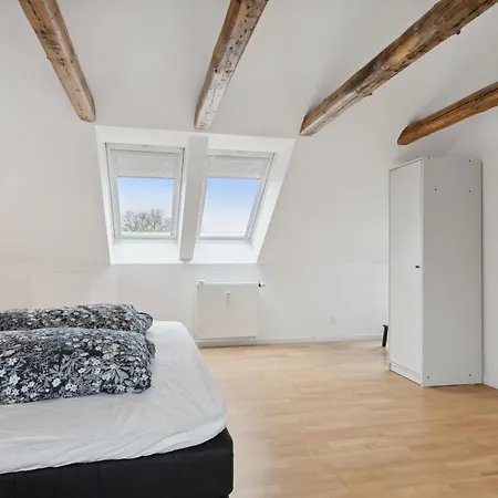 2br Naer Centrum & Togstation Aalborg