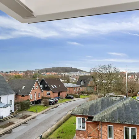 Daire 2br Naer Centrum & Togstation Aalborg