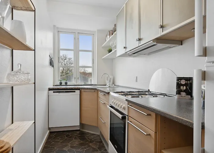 Apartamento 2br Naer Centrum & Togstation Aalborg