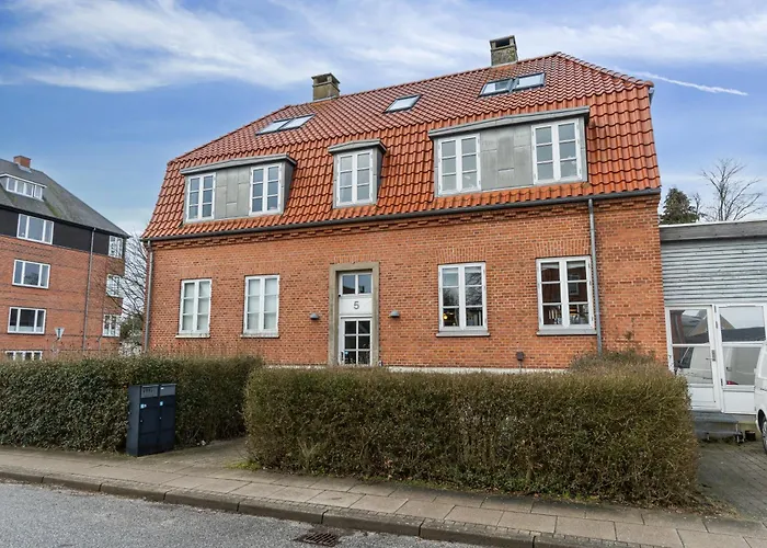 2br Naer Centrum & Togstation