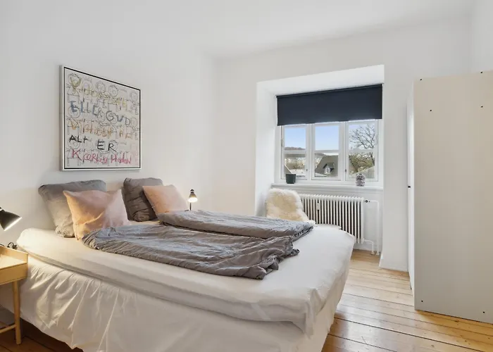 2br Naer Centrum & Togstation * Aalborg