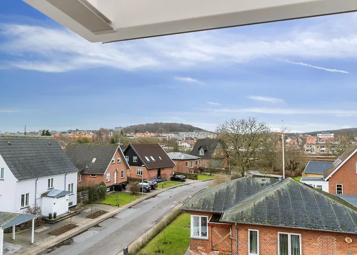 Apartamento 2br Naer Centrum & Togstation Aalborg